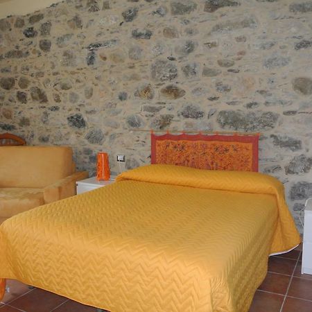Il Vicolo Ξενοδοχείο Tortorici Εξωτερικό φωτογραφία
